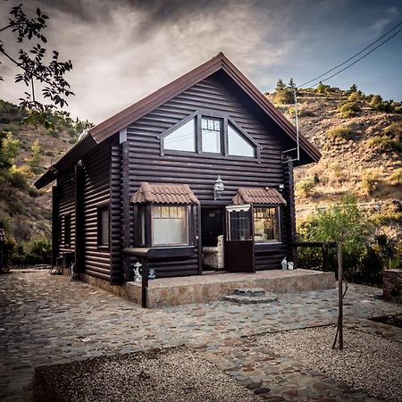 *2 Bdr Log House /Mountains/Queen Bed/Fireplace Gourri Eksteriør bilde