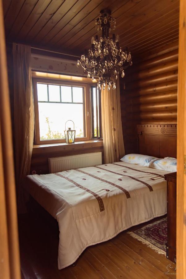 *2 Bdr Log House /Mountains/Queen Bed/Fireplace Gourri Eksteriør bilde